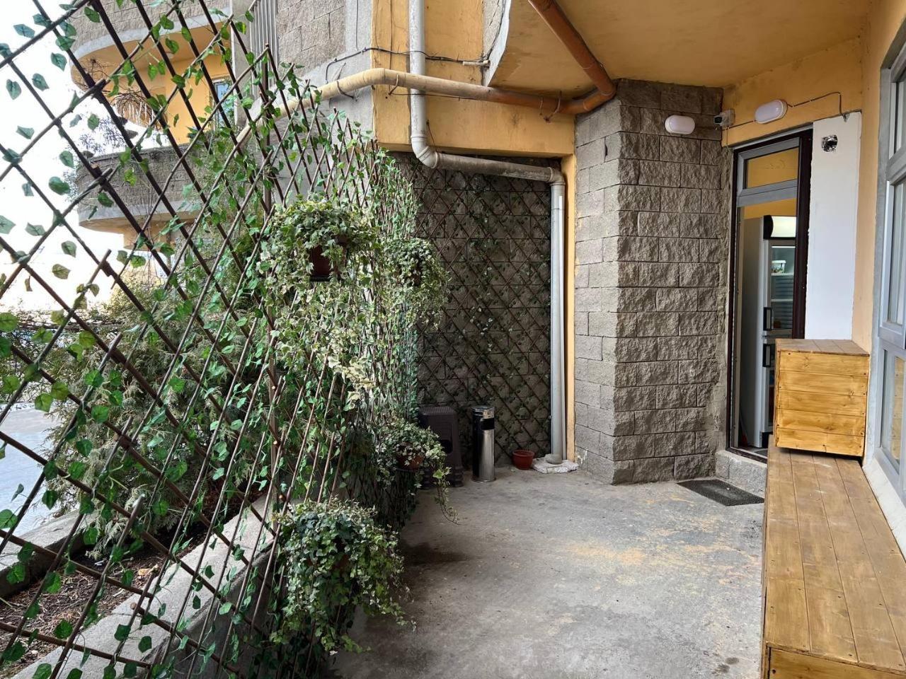 Apple Cozy Hotel Tbilisi Eksteriør bilde